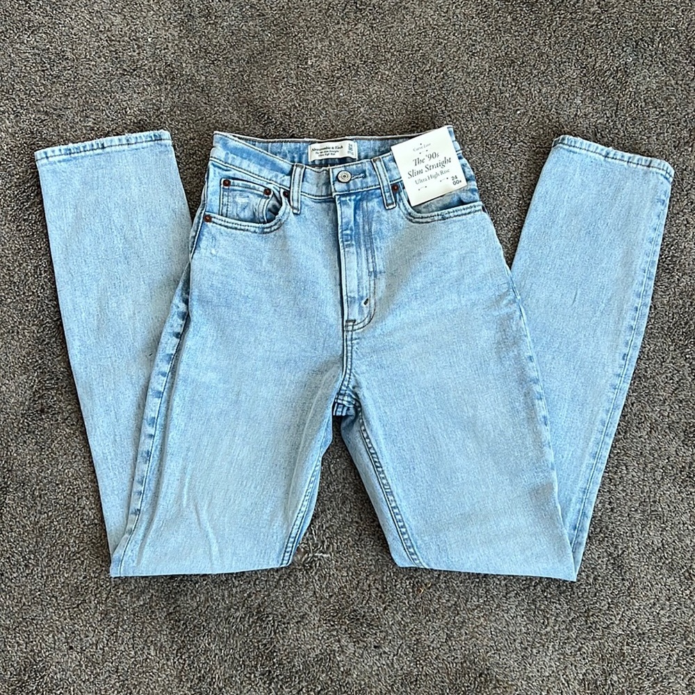 COPY - Abercrombie&Fitch The 90s slim straight ultra high rise curve love jeans